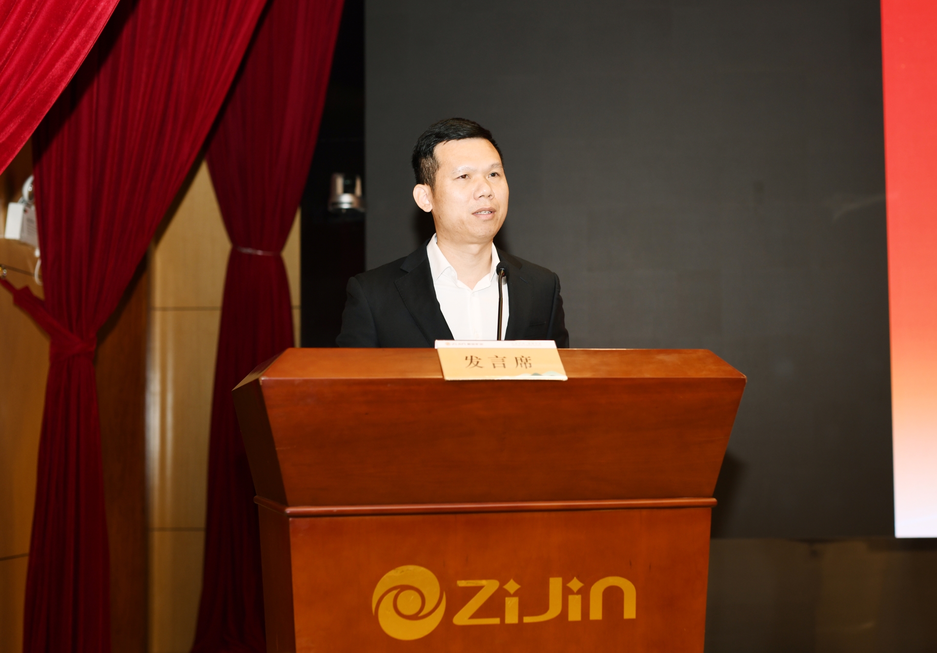 DSC_1138.jpg DSC_1138.jpg